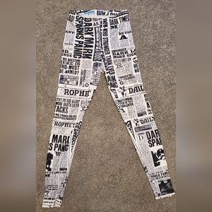 Blackmilk leggings, daily prophet, harry potter, size medium
